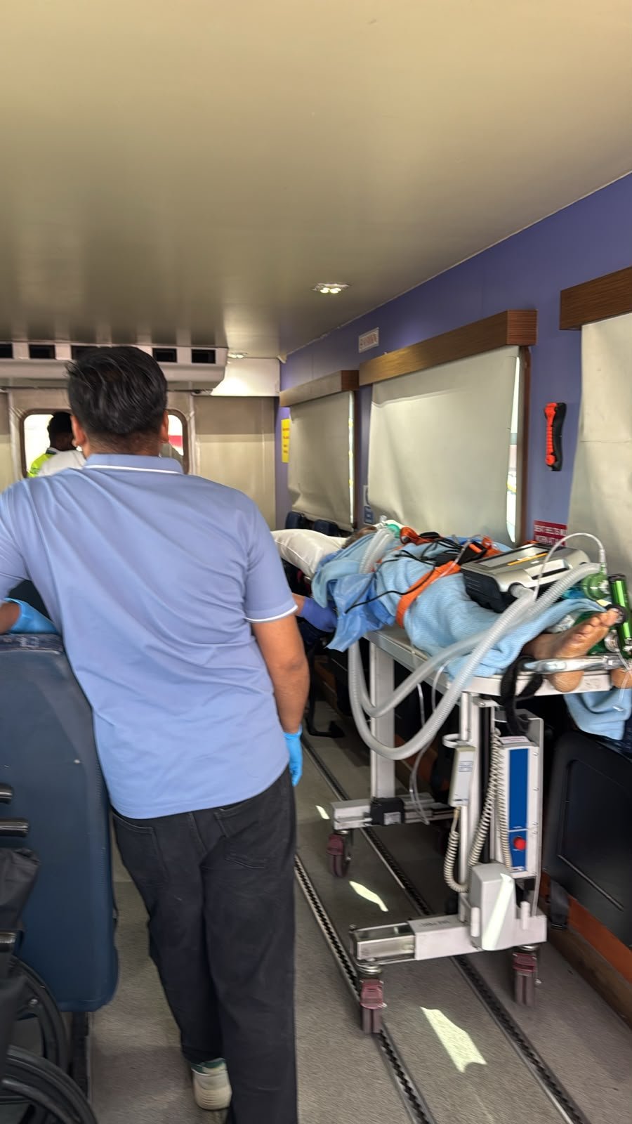 Critical care monitoring equipment for ICU ambulance